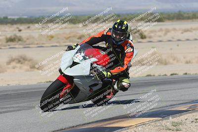 media/Oct-02-2025-Racers Edge (Thu) [[2c91cb6ab3]]/3-B Group/Session 1-Turn 9 Inside (1020am)/